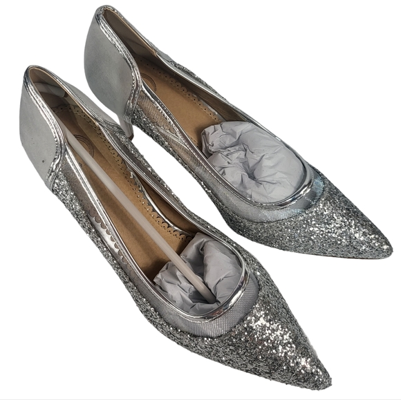 Journee Collection Kalani Glitter Pump Grey 8.5 - Picture 7 of 9